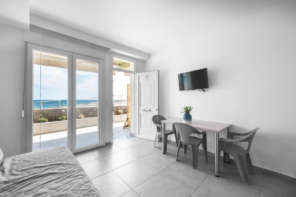 Blue Horizon 5 Daire Nea Kallikrateia Dış mekan fotoğraf